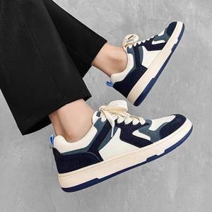 Trendy Men's Breathable Suede Sneakers Lace-Up Round <b>Toe</b> Platform Shoes Thick Soled Casual All Seasons Skateboarding Shoes - Product Image 1