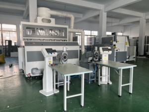 Machine de remplissage de coussins et de sacs de couchage en vente directe d'usine, peut être utilisée par une seule <span class=keywords><strong>personne</strong></span> et remplit 10 à 14 coussins par minute - Product Image 2