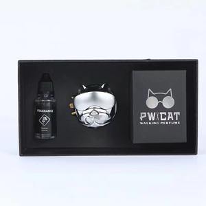 Ambientador de aire sólido para perros de lujo para difusor de vehículos de automóviles con Clip de ventilación de aire Bulldog Perfume Recambio hecho de plástico - Product Image 6