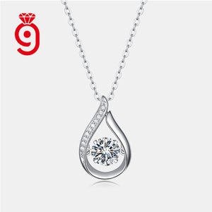 Collier élégant en forme de goutte d'eau, 1 carat de moissanite, argent 925, livraison rapide, collier étincelant pour un rendez-vous galant ou un anniversaire - Product Image 1