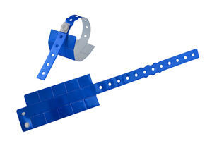 Logotipo personalizado Festival Evento impermeable desechable vinilo plástico PVC pulsera con pestañas - Product Image 3