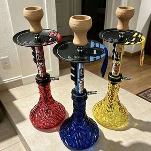 Set de Hookah Personalizado con Base de Vidrio Acanalado, Soporte Metálico y Cazoleta de Cerámica para Lounge Bar - Product Image 4