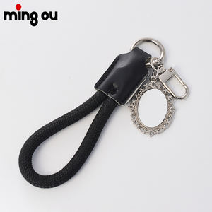 Llavero <span class=keywords><strong>de</strong></span> Cuerda <span class=keywords><strong>de</strong></span> Nailon Tejida, Llavero <span class=keywords><strong>de</strong></span> <span class=keywords><strong>Cuero</strong></span> Tejido, Moderno y Sencillo, Llavero <span class=keywords><strong>de</strong></span> Coche con Múltiples Anillos, Ecológico, Regalo <span class=keywords><strong>de</strong></span> Alta Gama para Hombres y Mujeres - Product Image 1