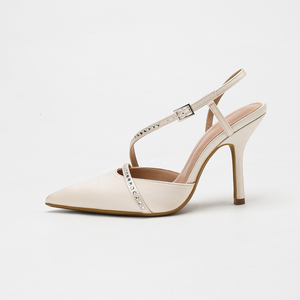 Vente en gros de chaussures à talons aiguilles personnalisées en satin avec bout pointu et bride à la cheville pour femmes - Product Image 5