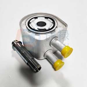 Enfriador de aceite 4C3Z6A642A refrigerado por agua para Ford F150 F250 F450 F550 F53 Truck Lincoln Navigator 5.4L - Product Image 1