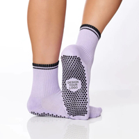 Chaussettes de yoga antidérapantes tricotées pour femmes avec logo personnalisé, idéales pour la gym et le Pilates, avec grip et coupe haute, fourniture OEM