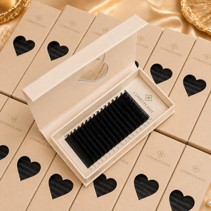 Ciglia Individuali in Seta Comelylashes, Ciglia 3D Naturali Lunghe e Voluminose, Ciglia in Seta con Etichetta Privata, <span class=keywords><strong>Volume</strong></span> Completo - Product Image 1