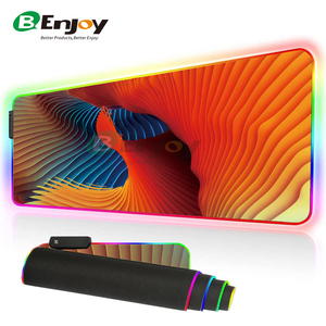 Tapis de jeu XXL RGB personnalisé imprimé, base en caoutchouc souple antidérapante avec design rétroéclairé pour gamer, couleur RVB complète en stock - Product Image 5
