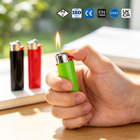 Briquet jetable en gros avec enveloppe personnalisée pour les canaux de vente au détail