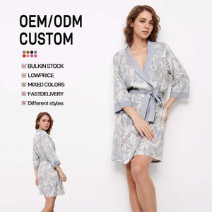 Kimono da <span class=keywords><strong>donna</strong></span> abito da sposa stampato in seta <span class=keywords><strong>vestaglia</strong></span> per feste <span class=keywords><strong>e</strong></span> pigiami pigiami da <span class=keywords><strong>donna</strong></span> - Product Image 1