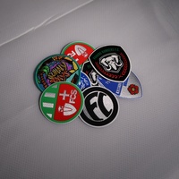 Logo TPU en relief par transfert de chaleur haute fréquence personnalisé patchs TPU pour vêtement