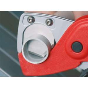 Cortador de tubos Knipex para tubos múltiples y plásticos, 12-25mm - Product Image 1