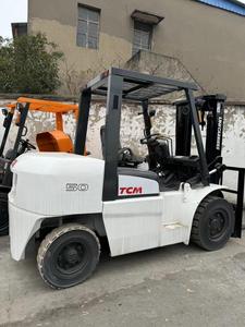 Vente flash Chariot élévateur diesel d'occasion TCM 5T avec moteur diesel, hauteur de levage de 3 à 6 m, prix bas - Product Image 3