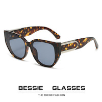 2025 nouvelles lunettes de soleil UV400 plein cadre oeil de chat style unisexe Style européen américain extérieur rue battre lunettes
