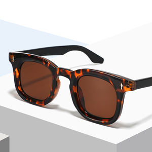 Gafas de sol con montura cuadrada de buena calidad 2025, gafas de sol de moda Unisex UV400, gafas de sol polarizadas Retro con logotipo personalizado - Product Image 4