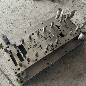 Herramienta <span class=keywords><strong>de</strong></span> estampado progresivo para soporte <span class=keywords><strong>de</strong></span> bisagra <span class=keywords><strong>de</strong></span> puerta <span class=keywords><strong>de</strong></span> <span class=keywords><strong>lavadora</strong></span> <span class=keywords><strong>de</strong></span> calidad china - Product Image 3