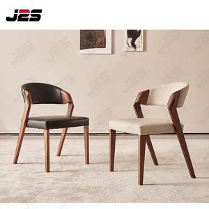 Silla de Restaurante Moderna y Minimalista J2S de Cuero PU con Patas de Madera Maciza para Cafetería y Salón - Product Image 4