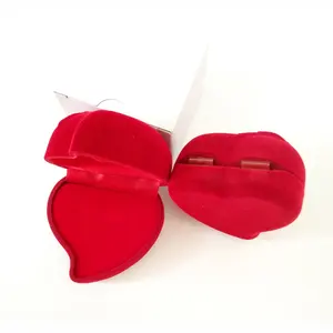 6*4厘米珠宝盒红色天鹅绒漂亮的植绒心形环形盒子