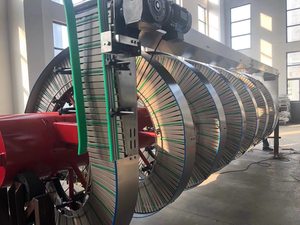 Système de convoyeur en spirale à vis flexible résistant à la chaleur à faible coût convoyeur à vis de levage vertical transportant des produits - Product Image 4