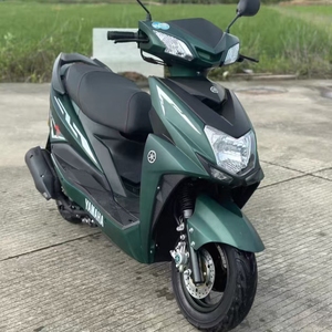 <span class=keywords><strong>Yamaha</strong></span> Cygnus <span class=keywords><strong>125</strong></span> Version Touring Convient aux courts trajets, moteur 125cc, siège confortable et grand espace de rangement. - Product Image 4