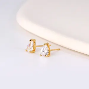 Großhandel OEM Messing vergoldet einfache Diamant Birne Wasser tropfen Cz Ohr stecker für Frauen