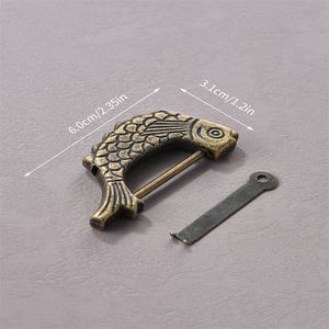 <span class=keywords><strong>Serrure</strong></span> à poisson en laiton vintage <span class=keywords><strong>de</strong></span> haute qualité pour boîte antique, <span class=keywords><strong>serrure</strong></span> miniature <span class=keywords><strong>de</strong></span> style chinois avec clé à l'ancienne. - Product Image 6