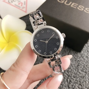 Reloj de pulsera de cuarzo para mujer, de acero inoxidable, esfera analógica redonda de 30 mm, correa plateada, elegante y a la moda - Product Image 3