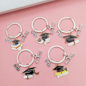 พวงกุญแจรุ่นจบการศึกษา <span class=keywords><strong>ป</strong></span>ี 2026 ของผู้ผลิต  รุ่นผู้สำเร็จการศึกษา  <span class=keywords><strong>ป</strong></span>ระวัติความเป็นมาของฉันยังไม่จบ ของขวัญรับ<span class=keywords><strong>ป</strong></span>ริญญา พวงกุญแจรุ่นจบการศึกษา - Product Image 3