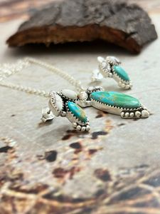 ชุดเครื่องประดับเงินแท้ทำมือรูปควายขาวประดับด้วยคิงแมน ประกอบด้วยสร้อยคอและต่างหู สำหรับผู้หญิง - Product Image 3