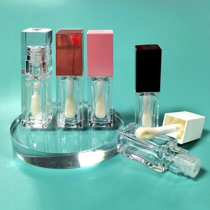 Tubes à gloss carrés en PETG transparent recyclables de 6 ml avec grand applicateur, emballage pour huile à lèvres, tubes cosmétiques carrés en plastique pour gloss - Product Image 1