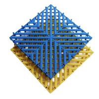 Dalles de sol emboîtables modernes en plastique PP, tapis modulaire amovible pour entrepôt intérieur et salle d'exposition