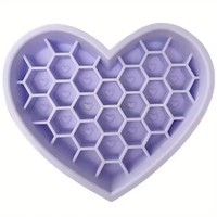 Tapis de léchage portable en forme de cœur pour animaux de compagnie, mangeoire lente pour chiens et chats, idéal pour l'usage quotidien ou comme cadeau de fête