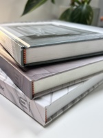 Couverture en toile couleur pleine, protège-poussière, reliure cousue, revêtement UV, impression de livres en gros pour l'éducation scolaire, couverture rigide de qualité supérieure