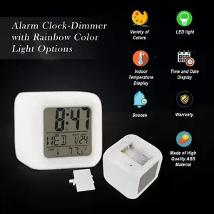 플라스틱 전자 자동적인 빛에 민감한 시계 침실 색깔 AAA 건전지를 가진 변화 디지털 방식으로 LED 자명종