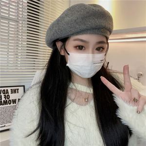 Béret en laine pour femme, tendance, petit logo rond, élégant, chaud, pour l'hiver, style artiste - Product Image 3