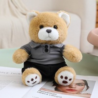 Peluche ours en peluche mignon portant un polo