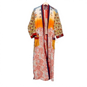 Camisón de Seda Satinada para Mujer, Talla Única, Estampado Floral Vintage, Cuello en V, Manga Larga, Cierre con Cordón, Transpirable, Suave, Largo - Product Image 3