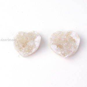 2-4 جيود كوارتز كريستالي مطلي بقوس قزح طبيعي ، مجموعة قطع يدوية على شكل قلب لتزيين المنزل و - Product Image 2