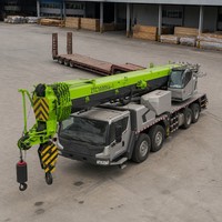 Grue de camion d'occasion à économie d'énergie 100 tonnes ZTC1000V663 en stock, consommation de carburant faible (42L/100km) pour le travail quotidien