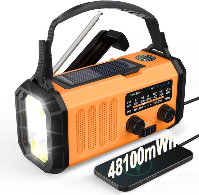 Hot Sale High Quality 10000Mah Emergency Flashlight Hand Crank Solar Rechargeable Portable Radio