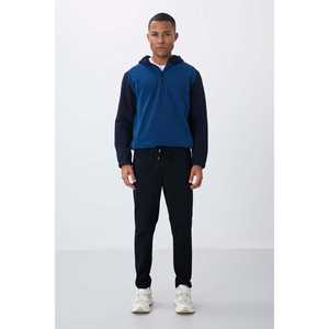 Pantalones Deportivos Azul Marino para Hombre, Cintura Elástica, Corte Estándar, Casuales y Transpirables - Product Image 4