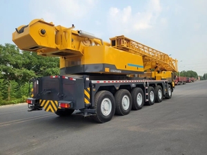 Grúa móvil hidráulica XCT160 de 160T y 5 ejes para instalación de turbinas eólicas y trabajos de construcción de puentes a gran escala en venta - Product Image 2