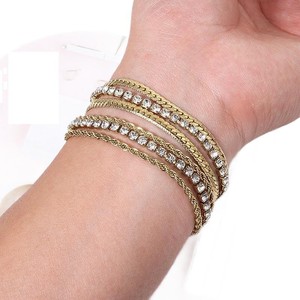 Brazalete de Moda con Incrustaciones de Circonio, Tres Capas, Acero de Titanio Electrochapado en 18k, Joyería para Fiesta - Product Image 4