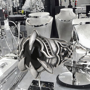 แหวนผู้ชายสไตล์พังก์ GQTORCH แหวนเงินแท้ 925 ประดับพลอยอาเกตสีดำทรงรี ดีไซน์แบบหนามเตย ปรับขนาดได้ - Product Image 3