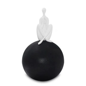 Figuras artesanales de resina personalizadas para mujer, figuritas de baile sexy desnuda para Decoración de mesa - Product Image 4