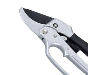 Sécateur à cliquet à lame incurvée de 8 pouces pour les applications de bricolage et d'élagage industriel - Product Image 3