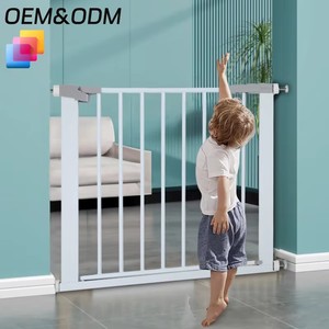 Barrière de sécurité pour bébé pour escaliers, large et extensible, <span class=keywords><strong>protection</strong></span> de sécurité 76 cm, autoportante, fixation par pression, en métal - Product Image 4
