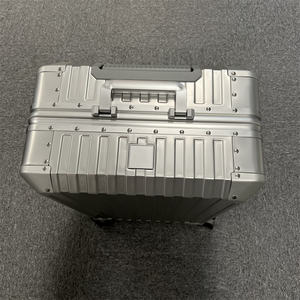 निर्माता औद्योगिक एल्यूमीनियम धातु सूटकेस ट्रॉली हाथ में 20 इंच के केबिन सामान tsa पासवर्ड लॉक बैग - Product Image 3