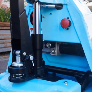 Transpaleta elevadora eléctrica de 2 toneladas con montaje de engranaje central para accesorios de carretilla elevadora de catering de construcción - Product Image 6