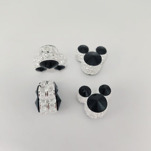 Colgante de Cabeza de Mickey Mouse, Aleación Plateada con Incrustaciones de Diamantes, Accesorios de Joyería DIY, Opciones de Color Rojo, Blanco y Negro - Product Image 2